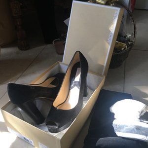 Michael Kors Women Heels Black Beautiful condition